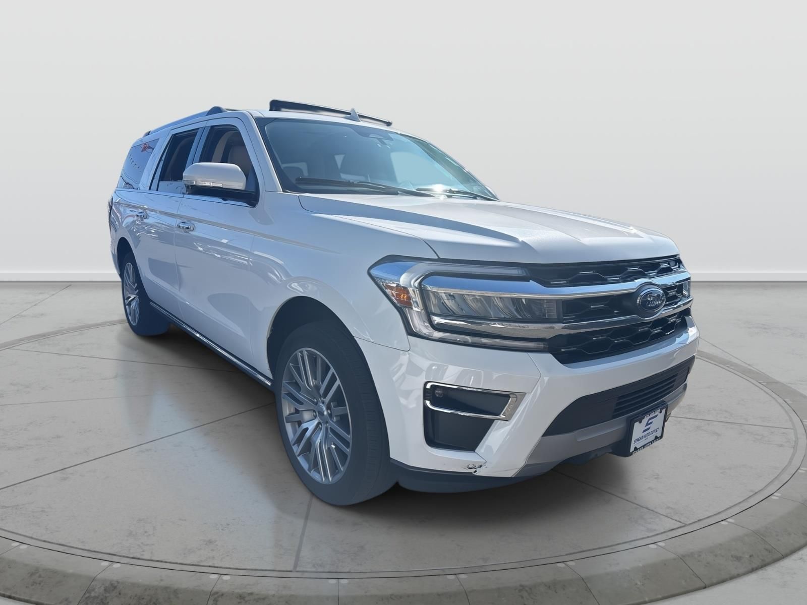 2022 Ford Expedition Limited's photo