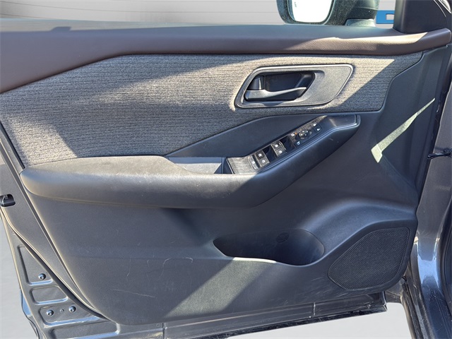 2023 Nissan Rogue S photo 12