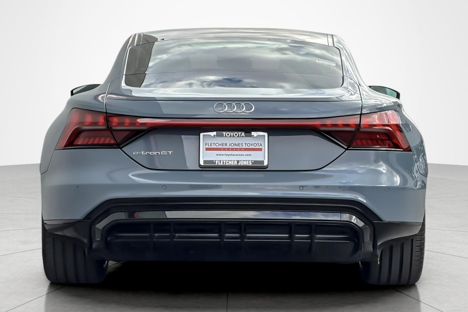 2022 Audi e-tron GT Premium Plus photo 4