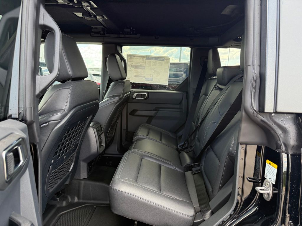 2025 Ford Bronco Big Bend photo 6