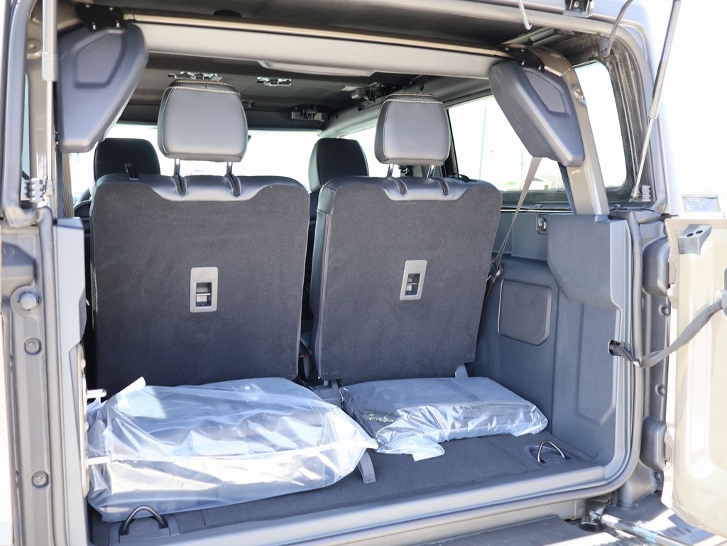 2025 Ford Bronco Badlands photo 11