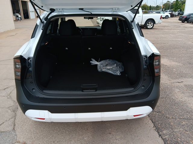 2026 Nissan Kicks SV photo 27