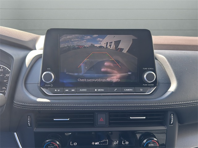 2023 Nissan Rogue SV photo 17