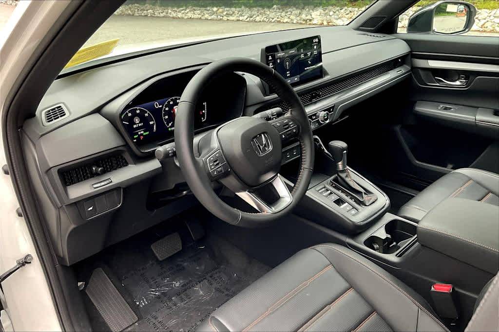 2026 Honda CR-V Hybrid Sport-L photo 6