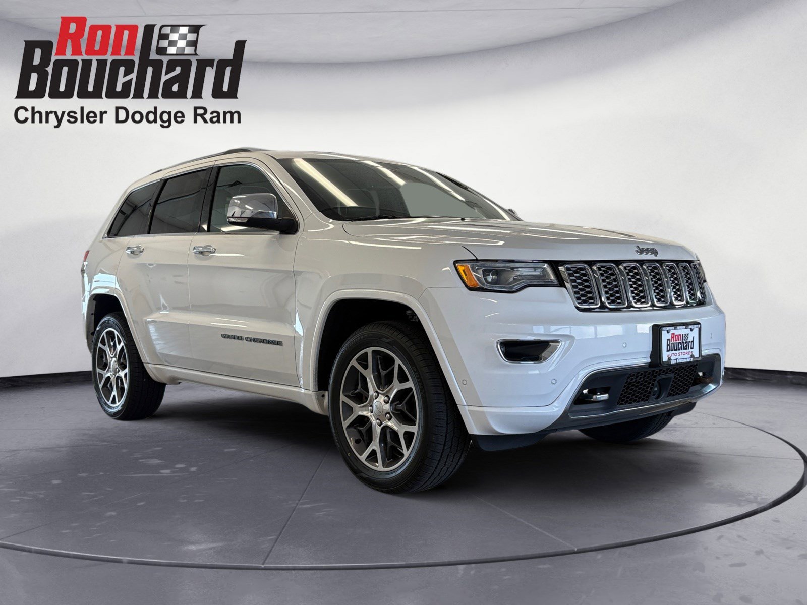 2019 Jeep Grand Cherokee Overland's photo
