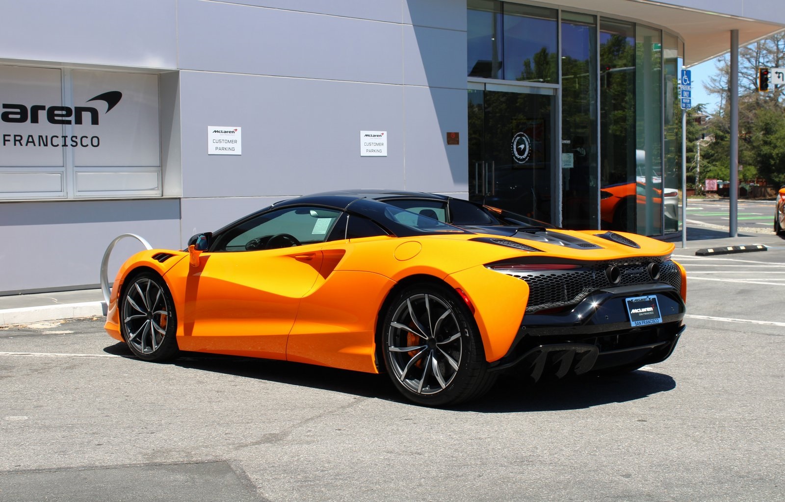 2025 Mclaren ARTURA Spider photo 24