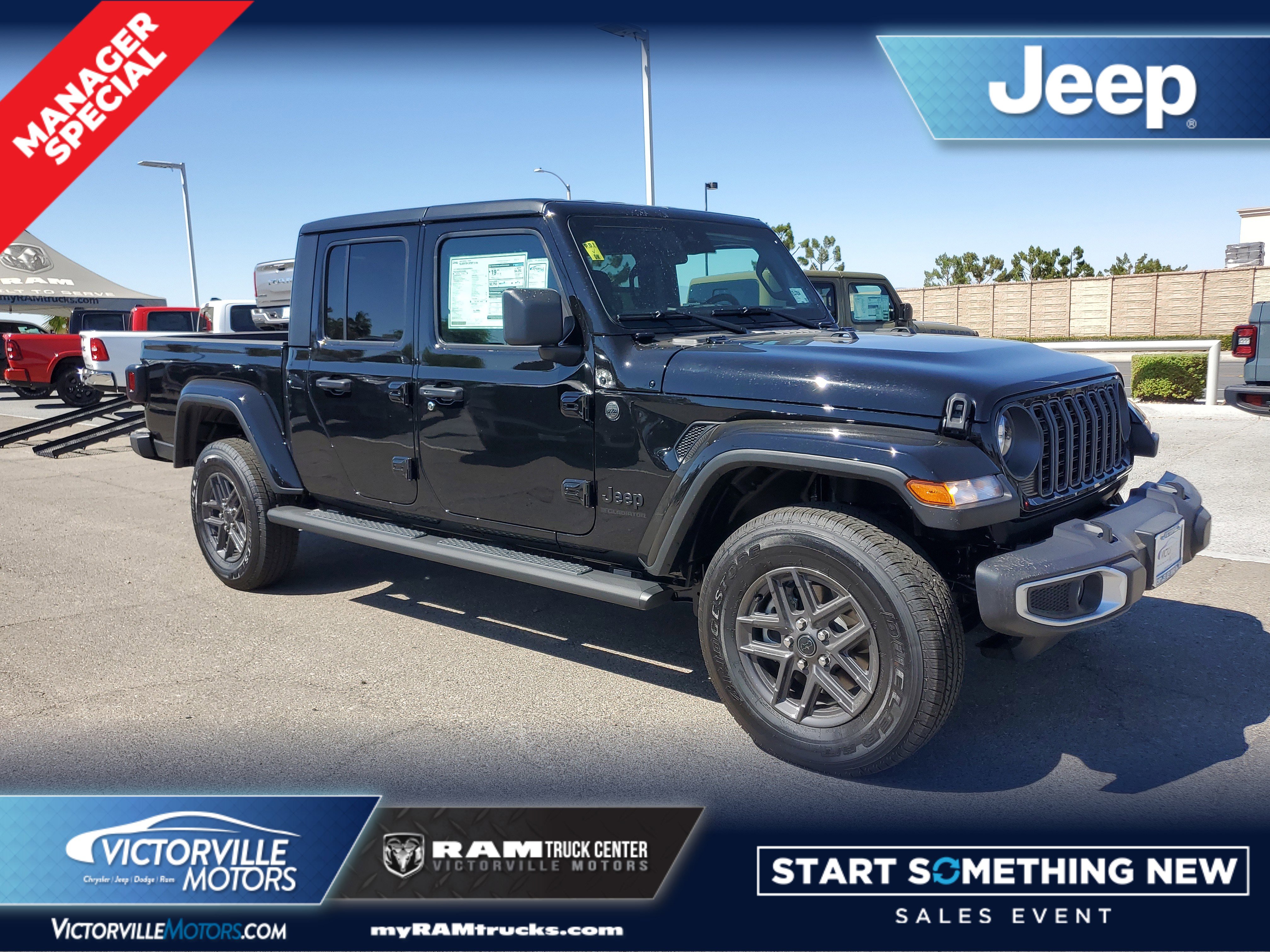 2025 Jeep Gladiator Sport S's photo