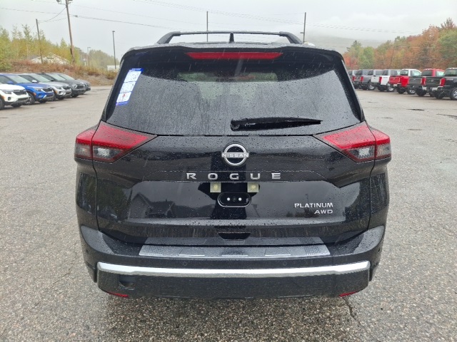 2026 Nissan Rogue Platinum photo 3