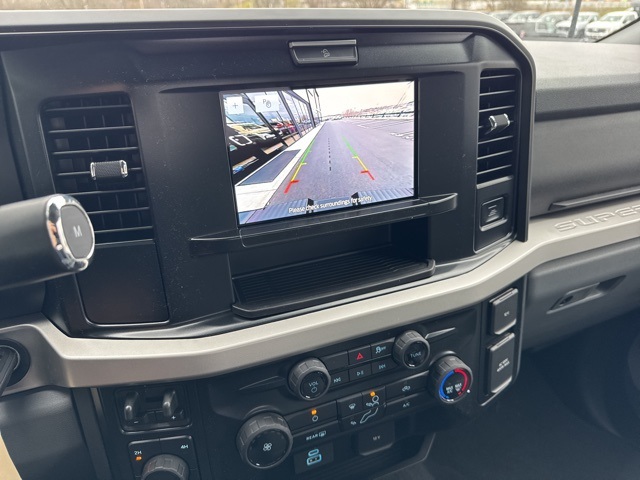 2025 Ford F-350 XLT photo 10