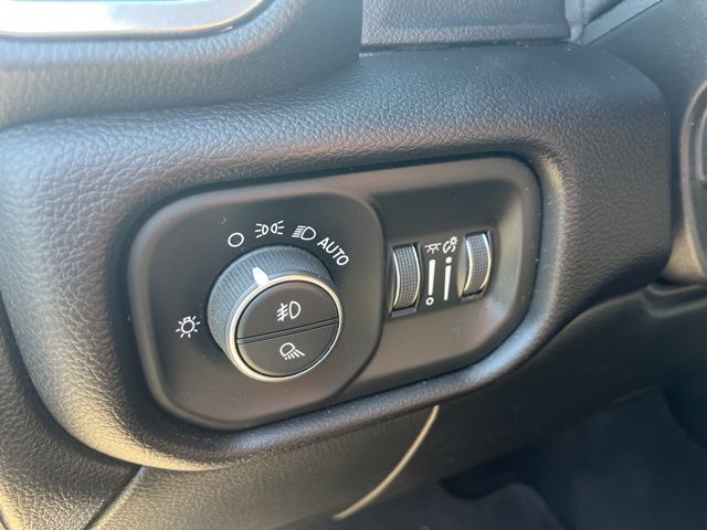 2020 Ram 2500 Laramie photo 14