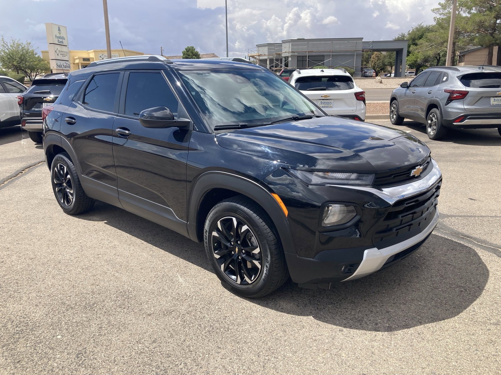 2022 Chevrolet Trailblazer LT photo 3