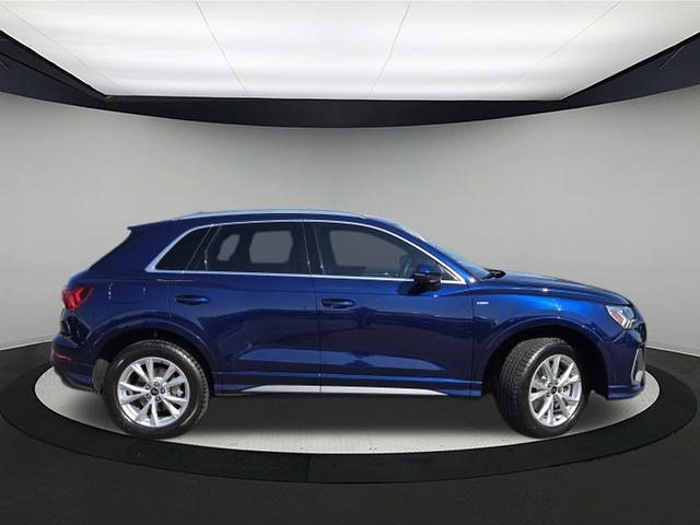 2023 Audi Q3 S line Premium Plus photo 6