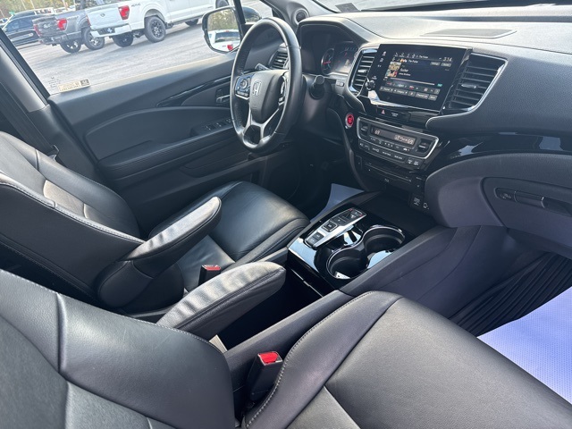 2022 Honda Pilot Touring photo 14