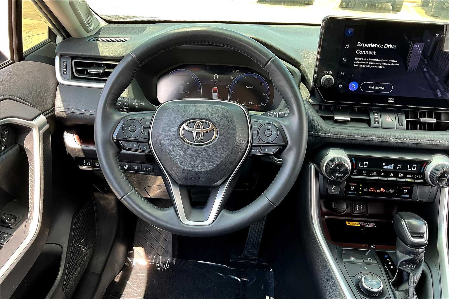 2024 Toyota RAV4 Hybrid Limited photo 5