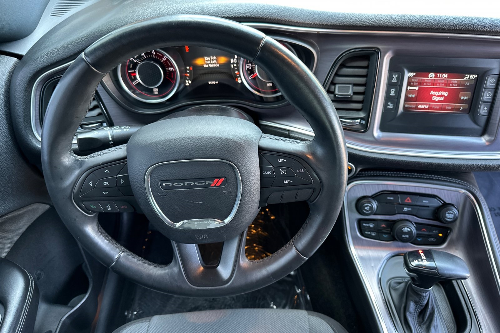2016 Dodge Challenger SXT photo 15