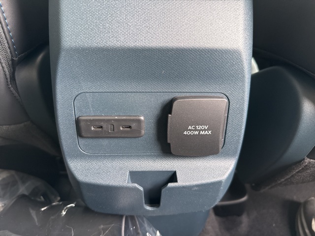 2025 Ford Maverick photo 4