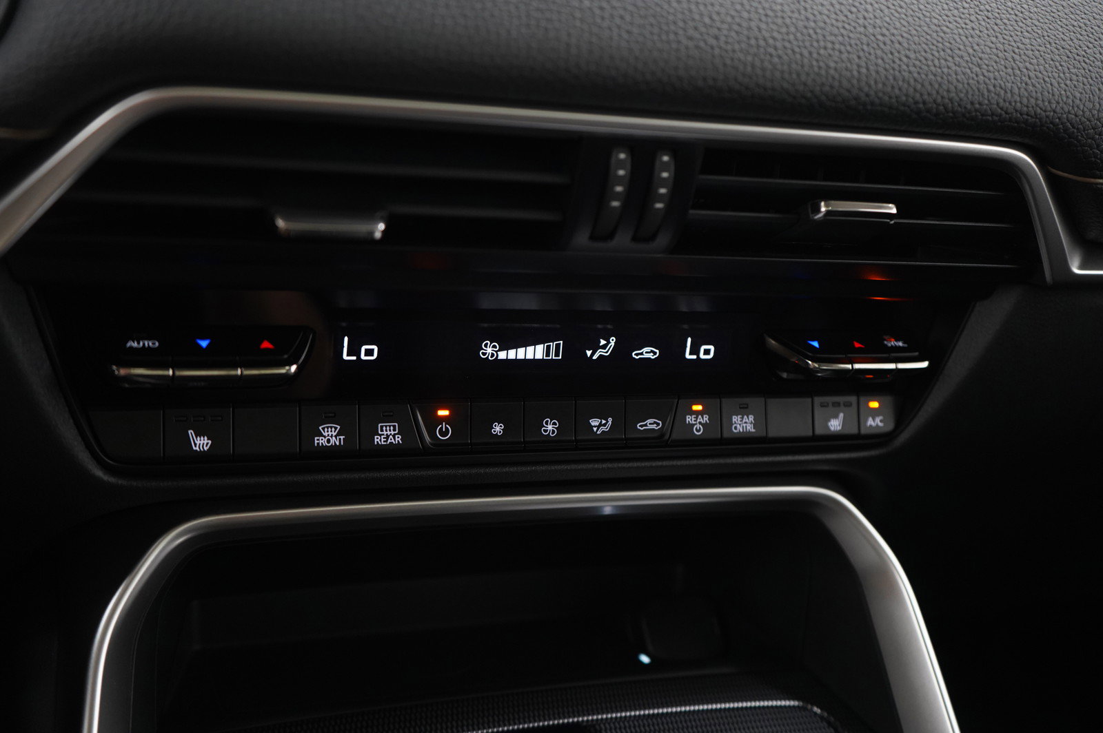 2025 Mazda CX-70 Premium photo 23