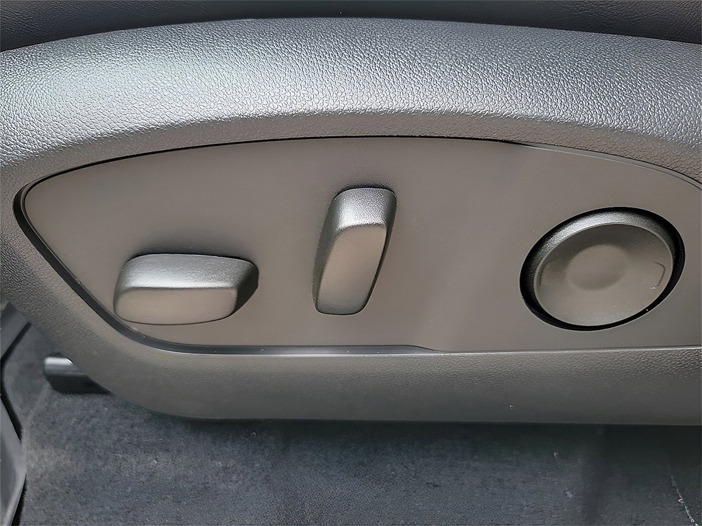 2026 Gmc Acadia Elevation photo 13