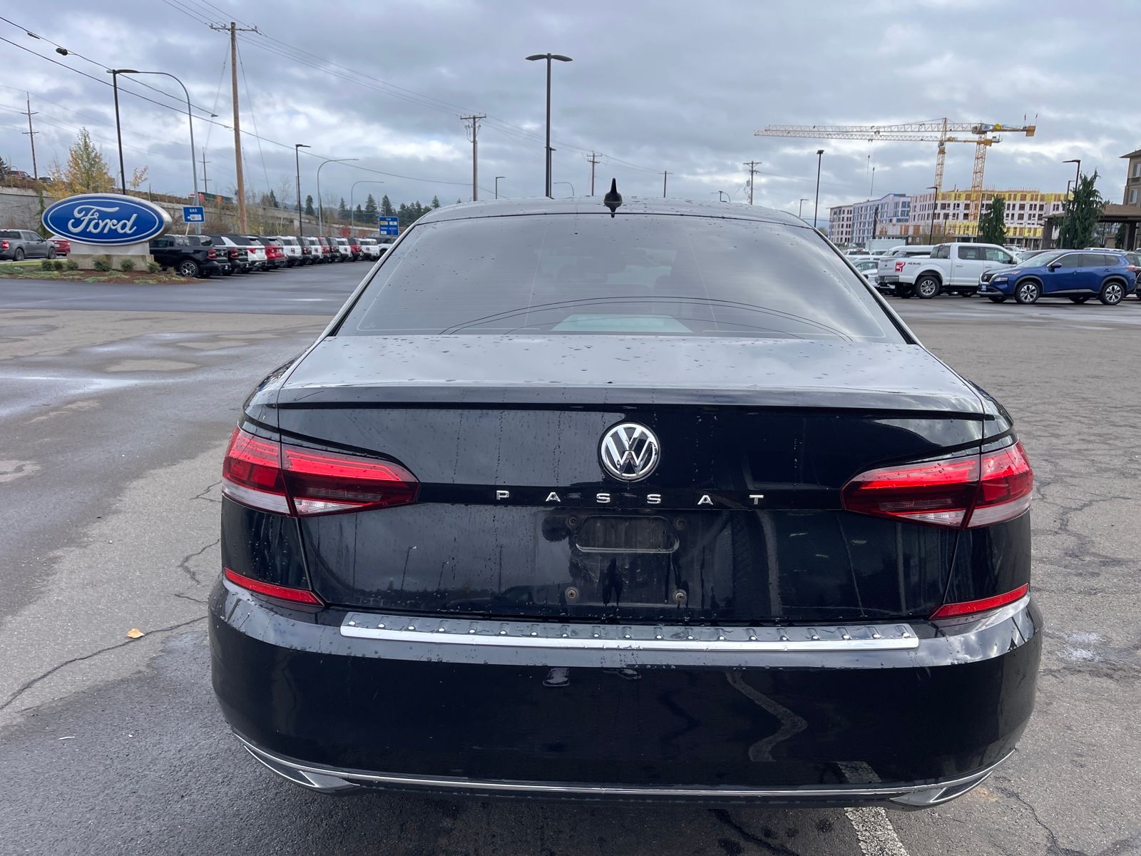 2021 Volkswagen Passat 2.0T SE photo 2