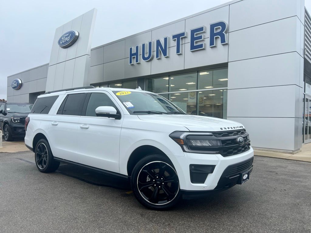 2022 Ford Expedition Limited's photo