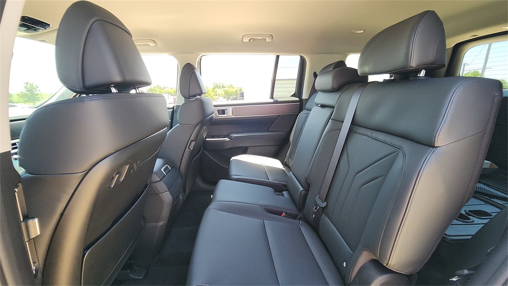 2026 Hyundai Santa Fe SEL photo 16