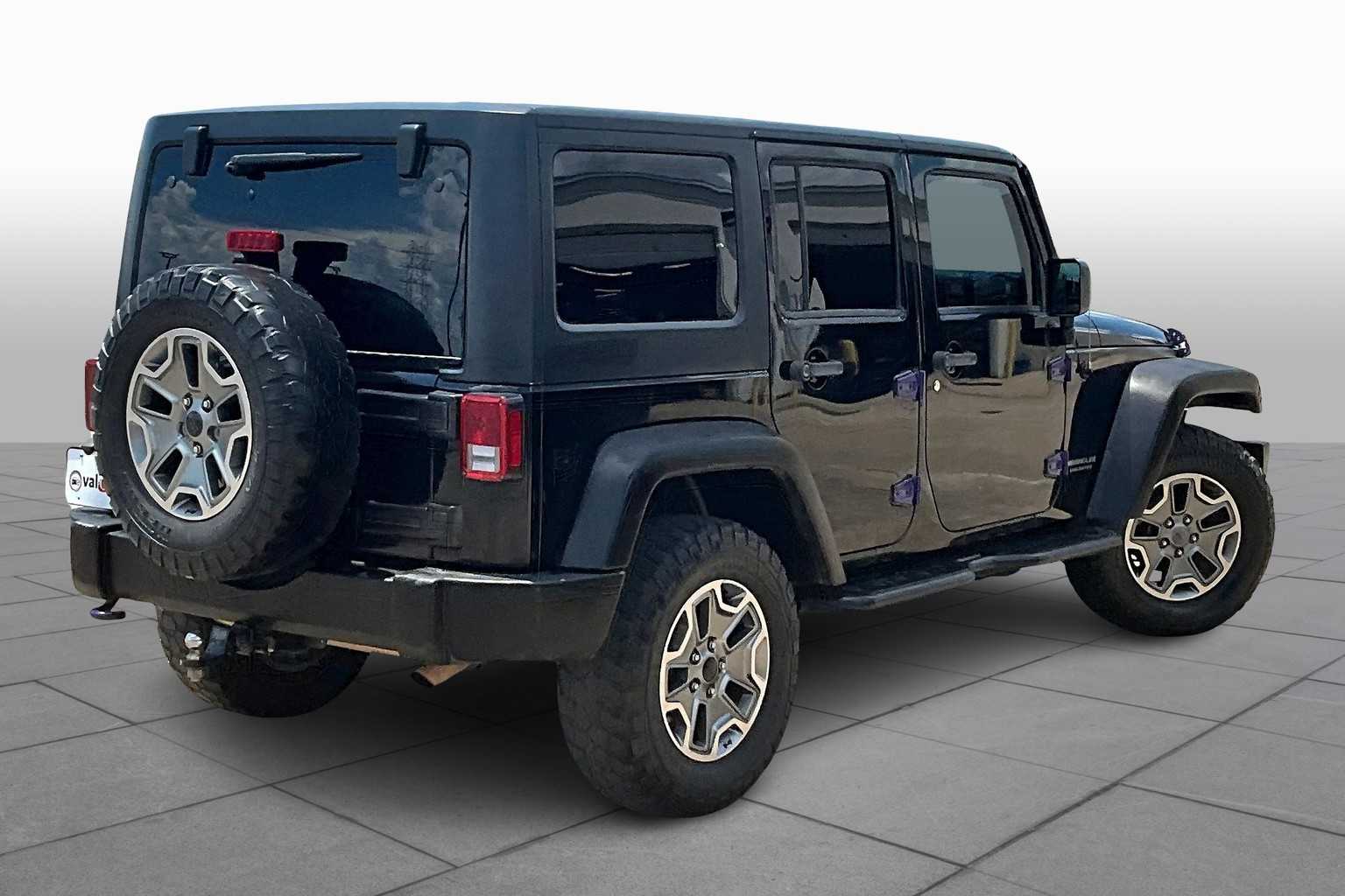 2015 Jeep Wrangler Unlimited Rubicon photo 11