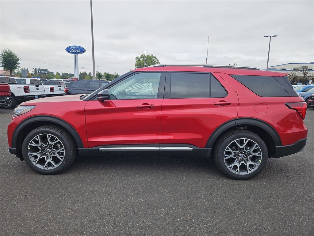 2025 Ford Explorer Platinum photo 2