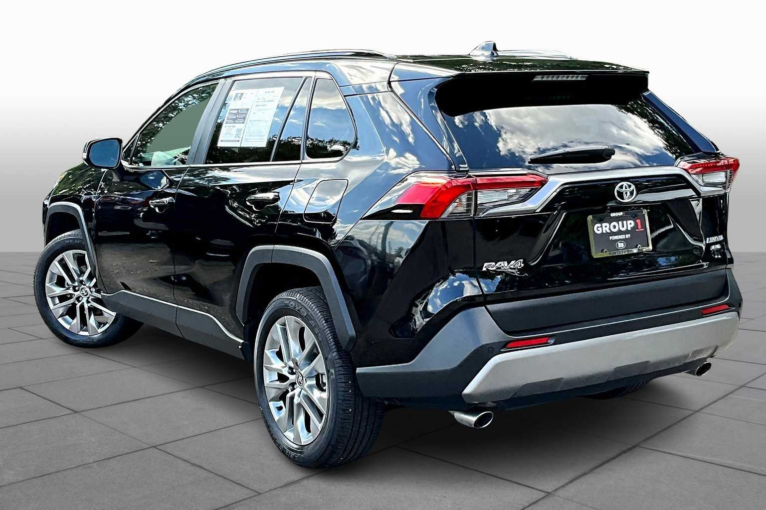 2024 Toyota RAV4 Limited photo 10