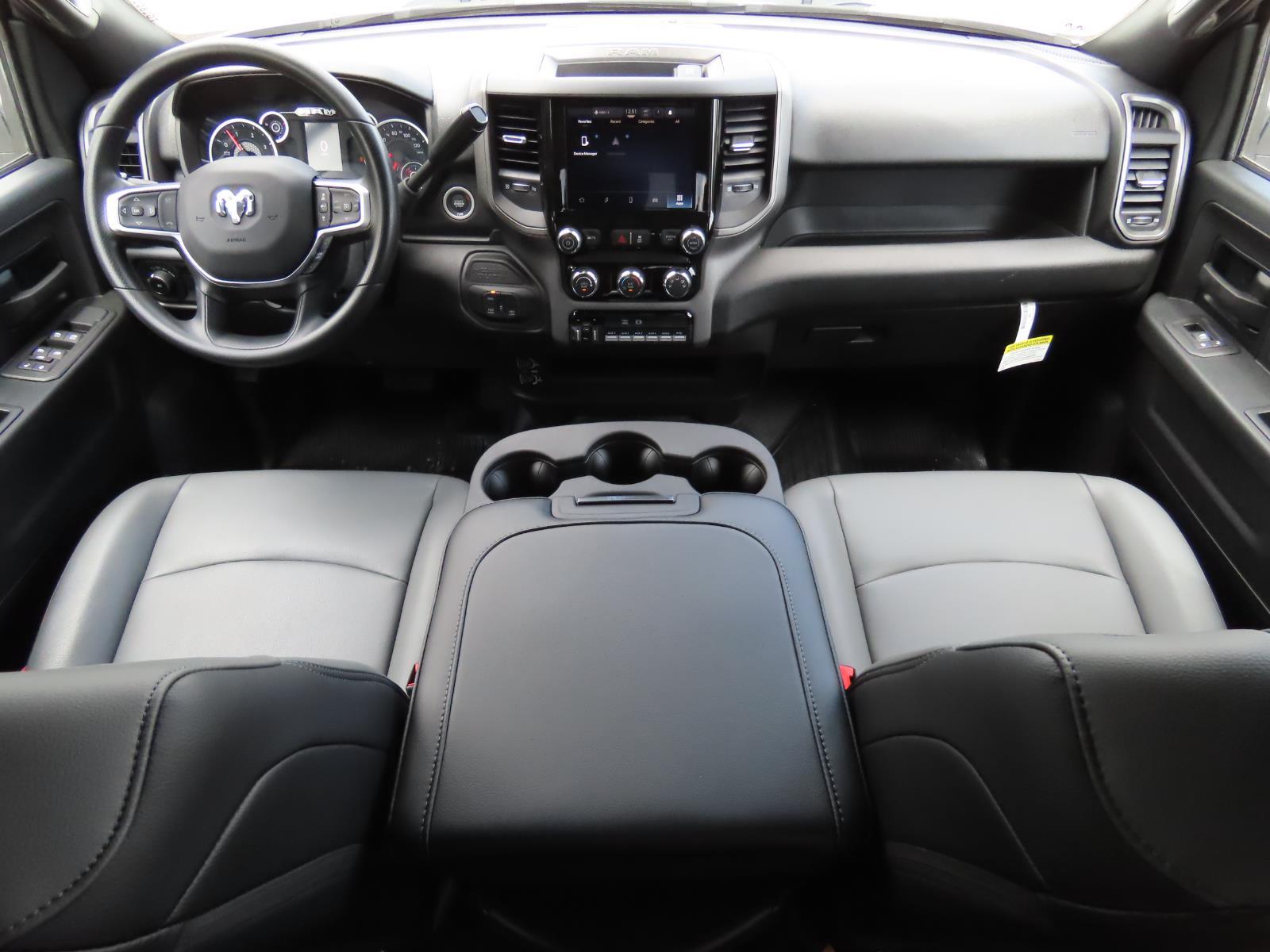 2026 Ram 3500 Tradesman photo 2