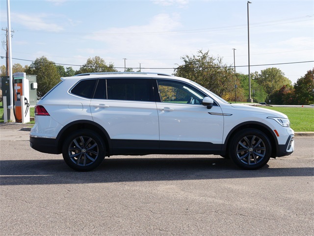 2022 Volkswagen Tiguan SE photo 8