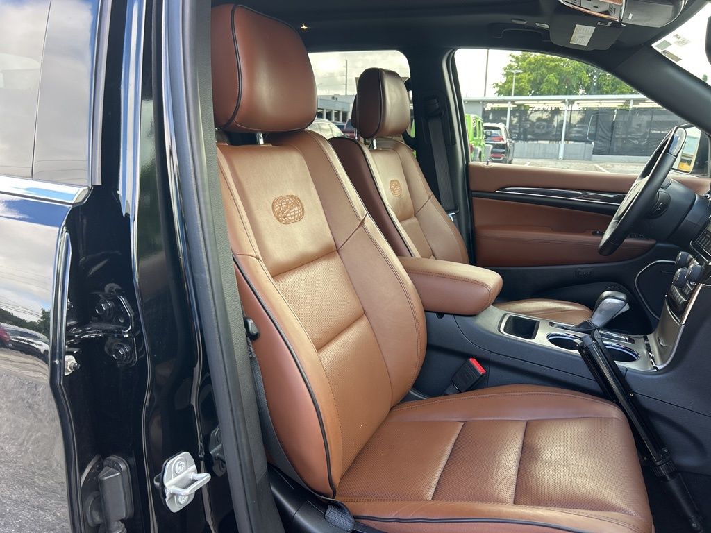 2021 Jeep Grand Cherokee Overland photo 19