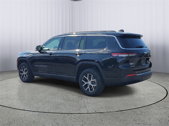 2024 Jeep Grand Cherokee Limited photo 4