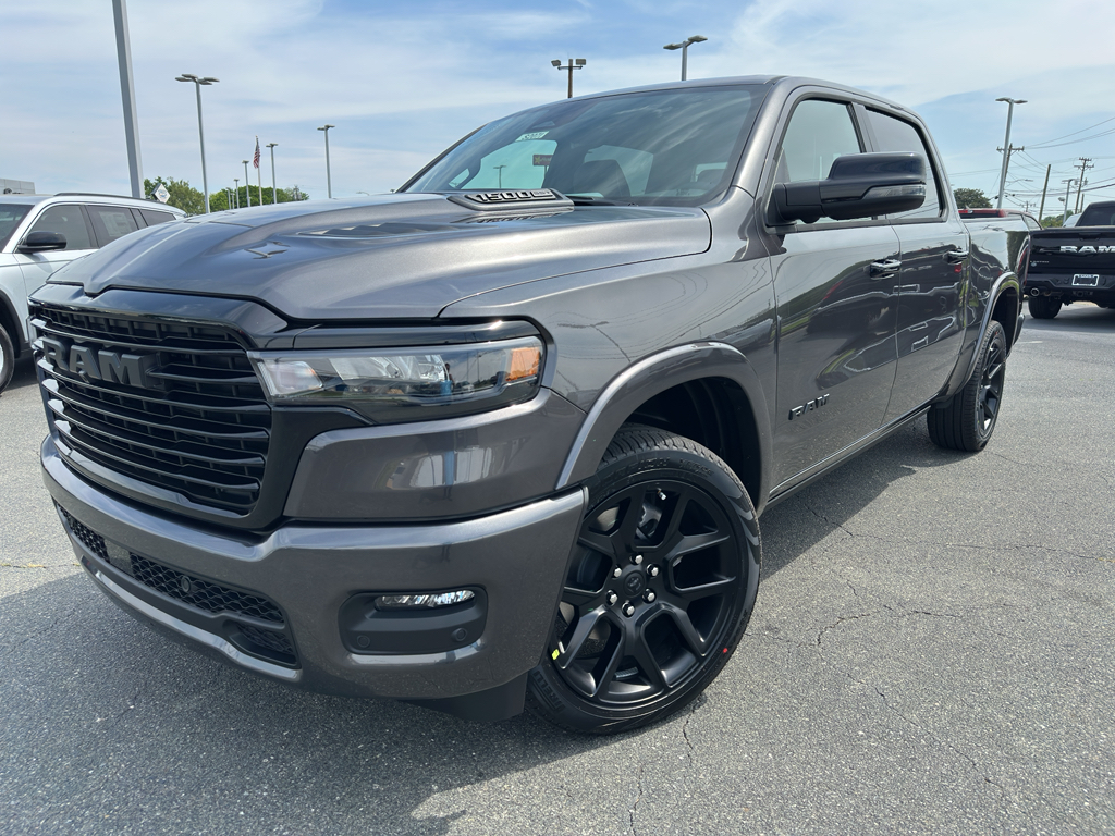 2025 Ram 1500 Laramie photo 2