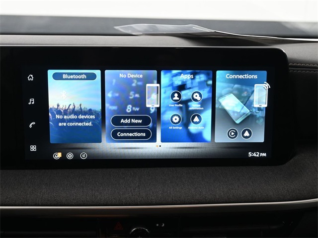 2026 Nissan Kicks SV photo 3