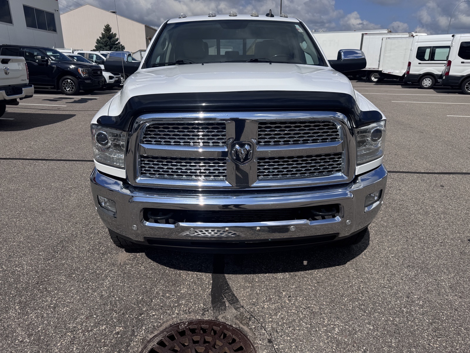 2017 Ram 3500 Laramie photo 8