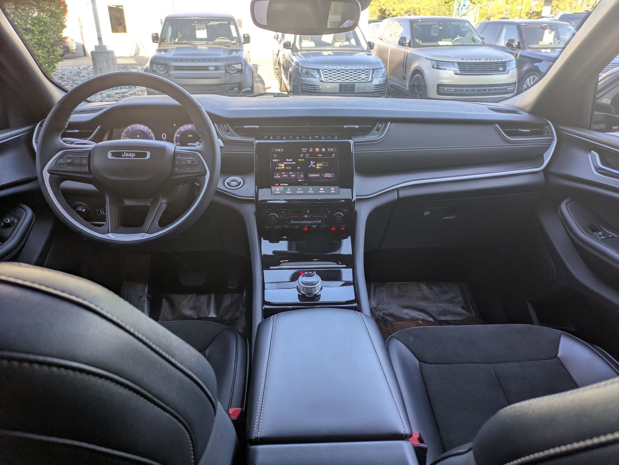 2023 Jeep Grand Cherokee Altitude photo 23