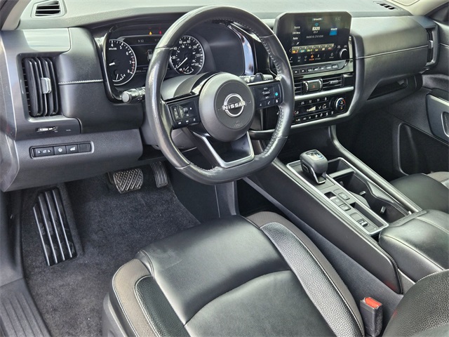 2022 Nissan Pathfinder SL photo 10