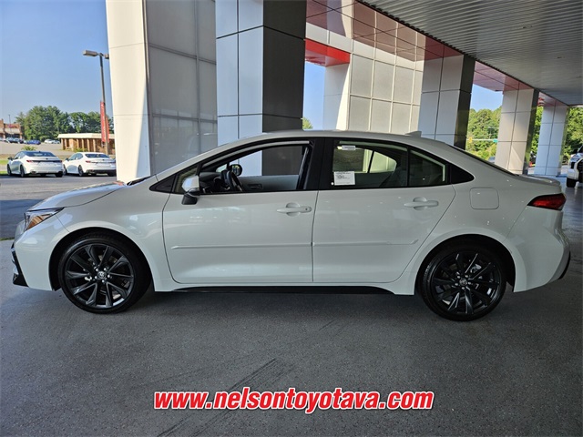 2025 Toyota Corolla Hybrid SE photo 4