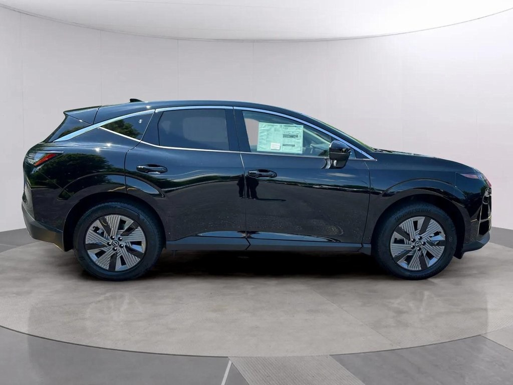 2025 Nissan Murano SL photo 2
