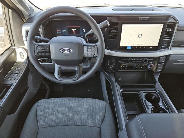 2026 Ford F-350 XLT photo 4