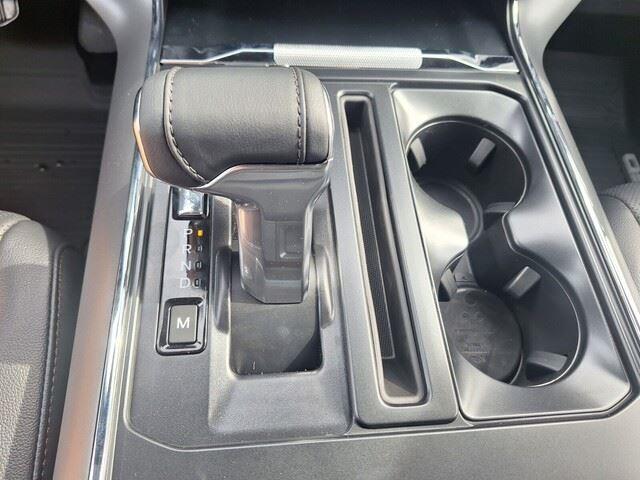 2025 Ford F-150 Lariat photo 17