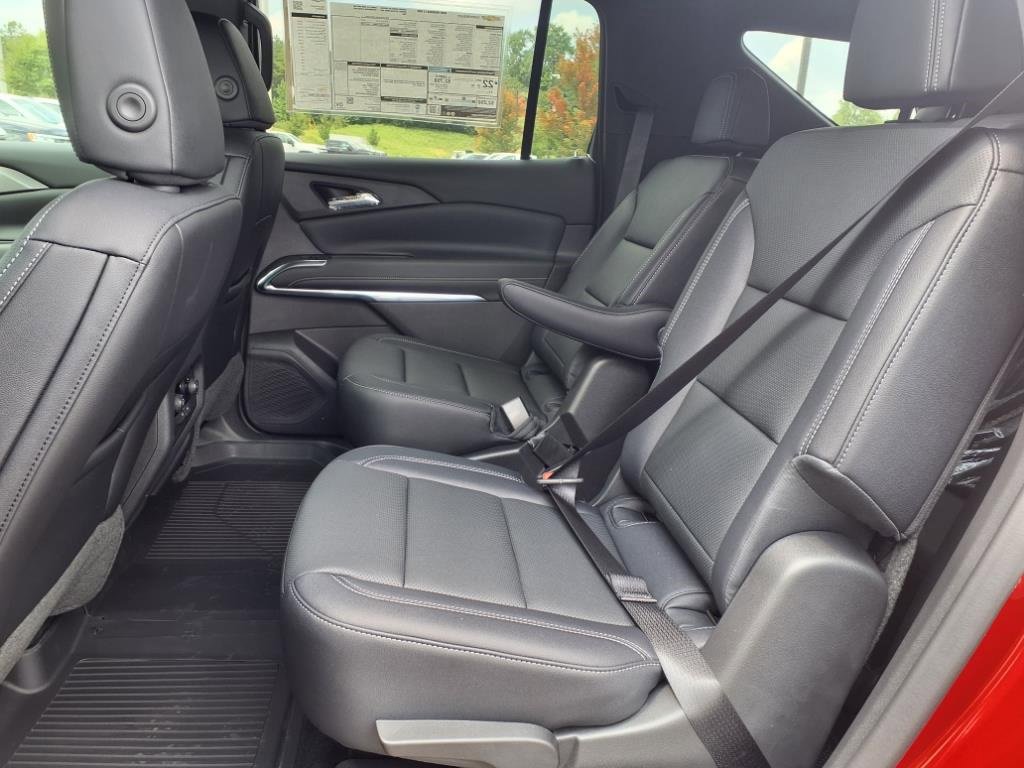 2026 Chevrolet Traverse photo 9