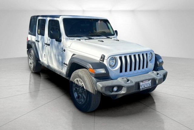 2022 Jeep Wrangler Sport's photo