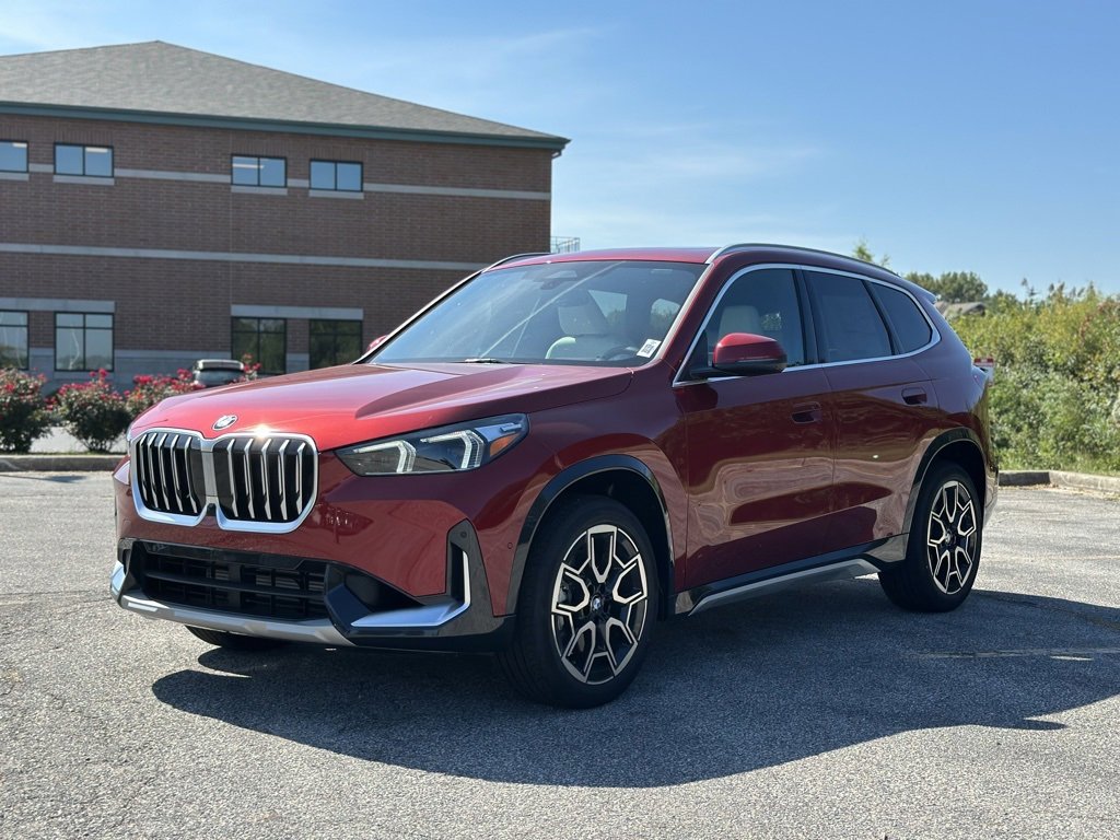 BMW X1　xDrive28i バーミリオンレッド BMW X1 xDrive28i バーミリオンレッド The 2018 BMW X1 xDrive28