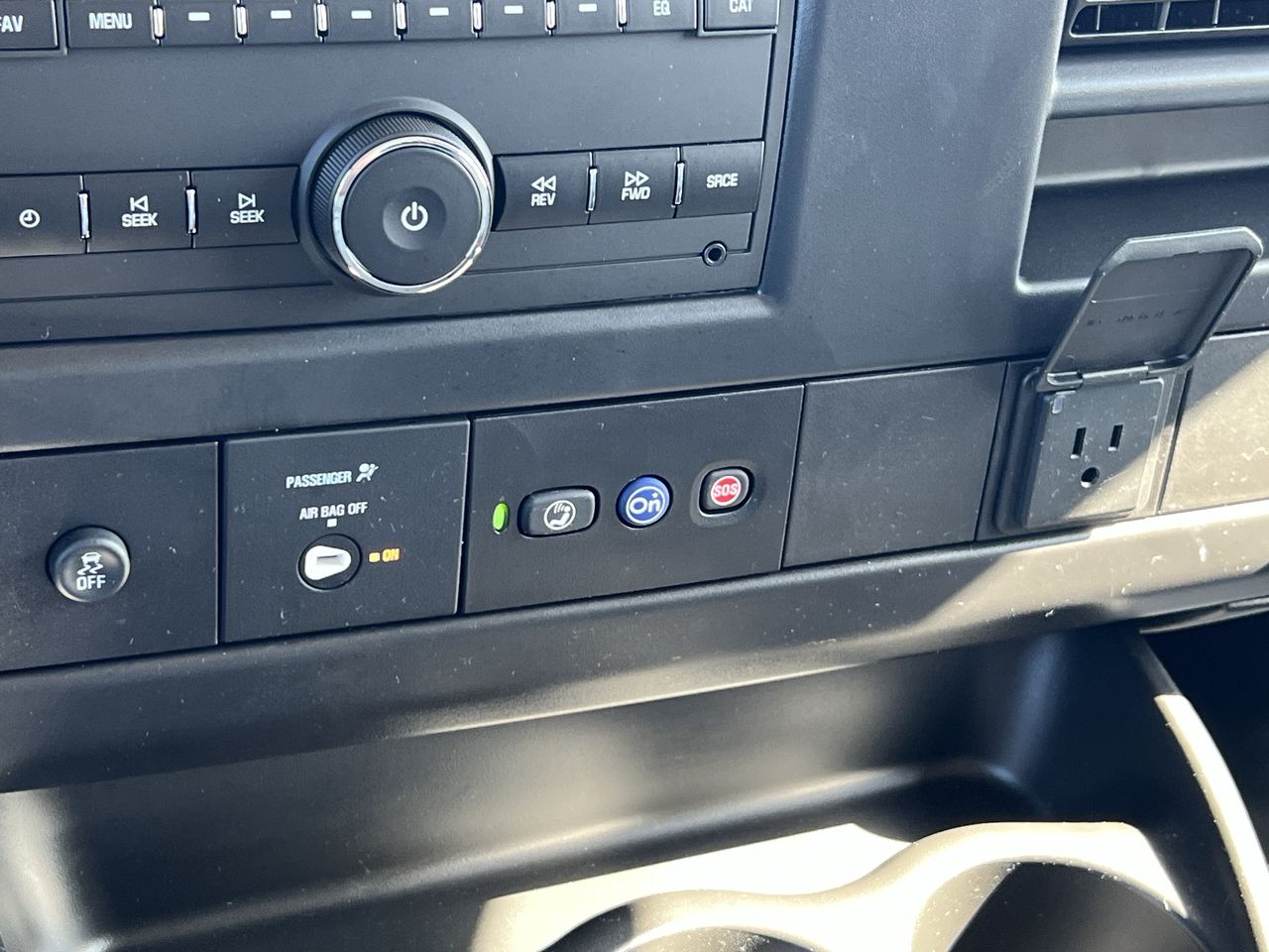 2025 Chevrolet Express Cargo 2500 photo 19
