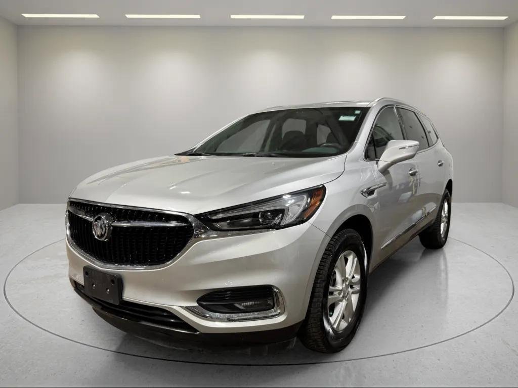 2020 Buick Enclave Essence photo 2