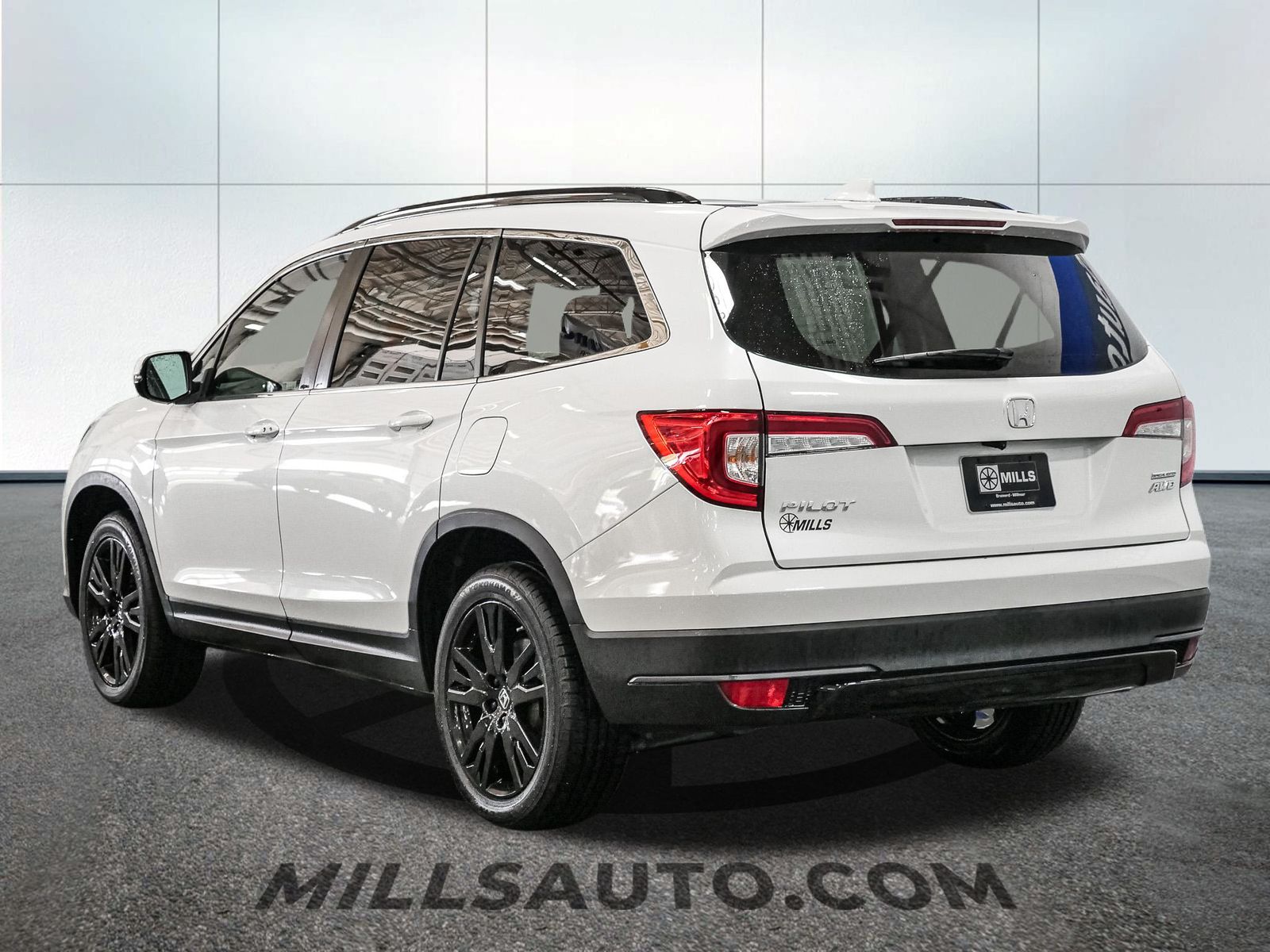 2022 Honda Pilot Special Edition photo 3