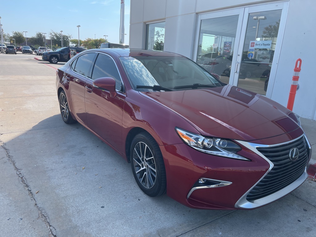 2017 Lexus ES 350 photo 3