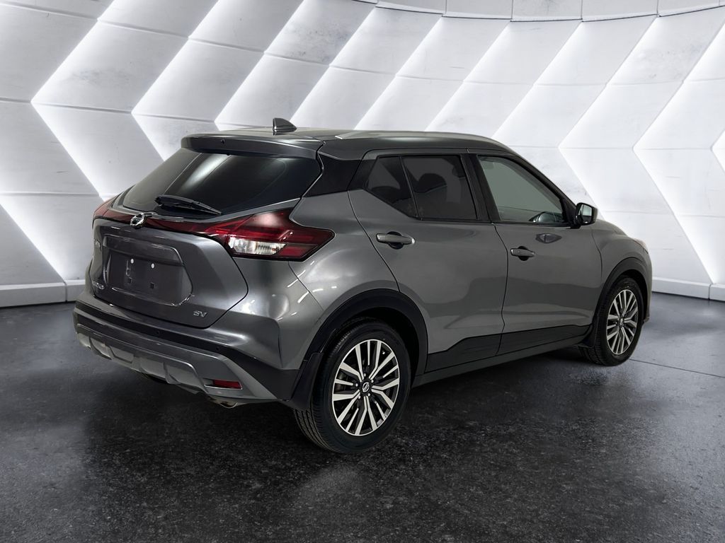 2021 Nissan Kicks SV photo 4