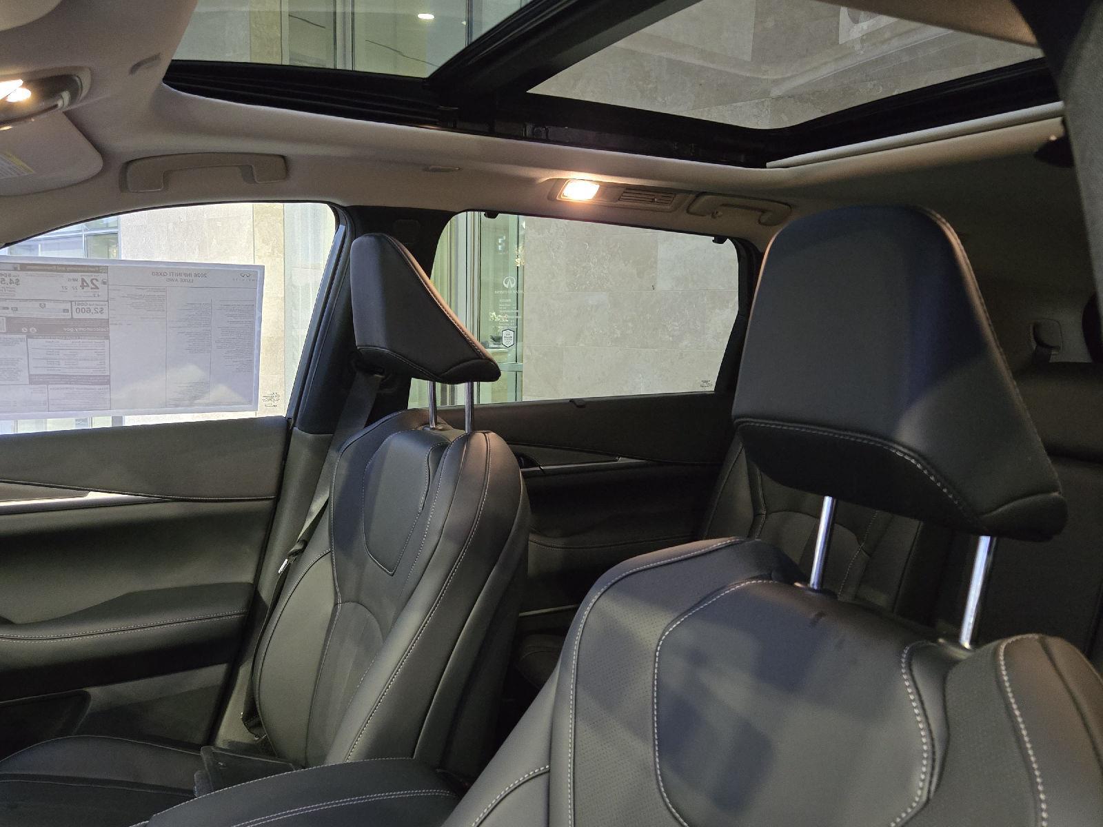 2026 Infiniti QX60 Luxe photo 6